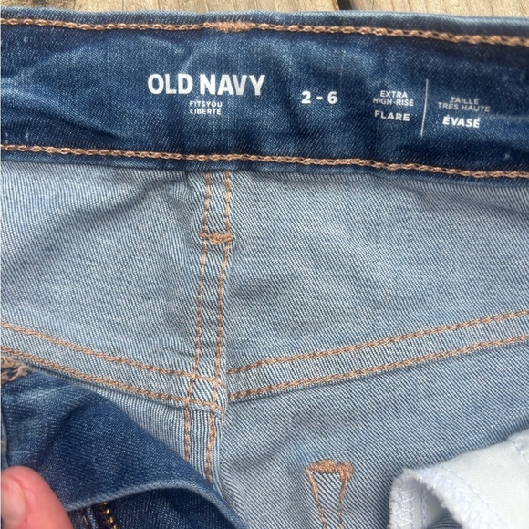Old Navy Flare & Wide Leg Blue Jeans - Picture 2 of 7